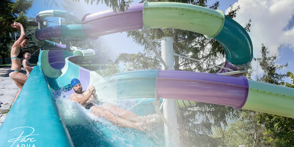 Aquaviva Aquaparc Embrun Su Kaydırakları Fransa Aquaviva Aquaparc Embrun RTM yeşil mor mavi fiberglas su kaydırakları aile eğlencesi