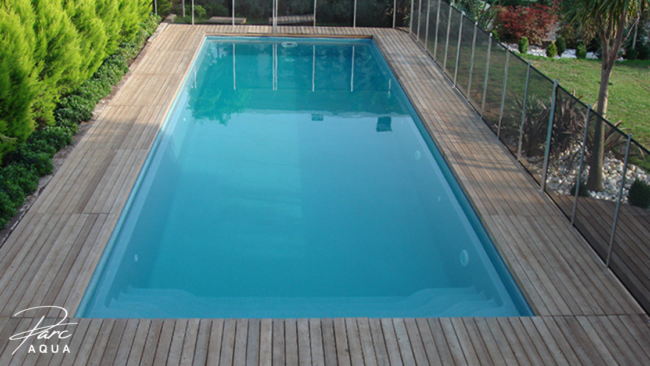 3,85x8 mt ebatlarında kendinden merdivenli polyester ctp fiberglass su dolu havuz.